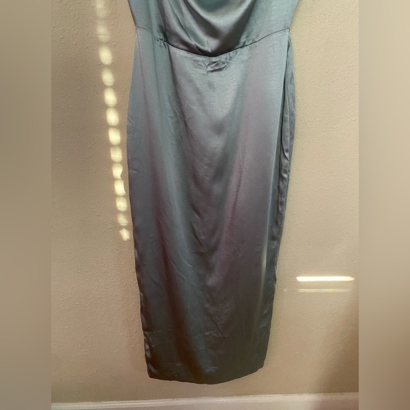 HOUSE OF CB‎ 'Costanza' Light Jade Maxi Dress blue NWOT size L - Picture 12 of 17